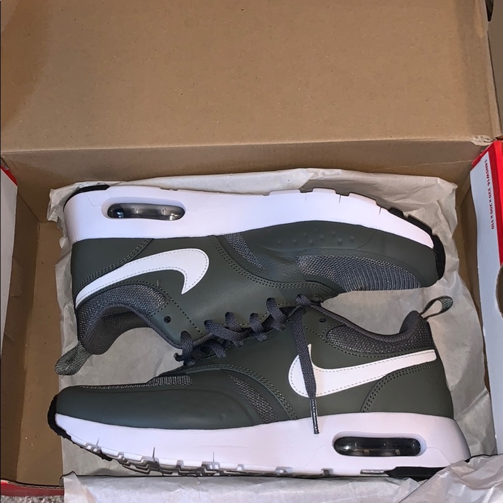 Nike Air Max Vision Shoes